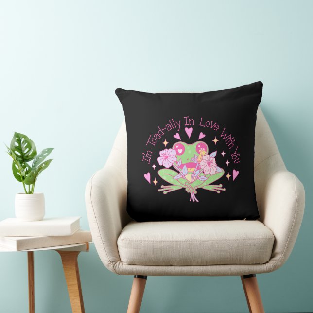 Cute Frog - I'm Totally In Love With You Throw Pillow (Chair)