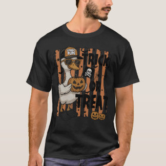 Cute Funny Silly Goose Trick or Treat Duck Preppy  T-Shirt