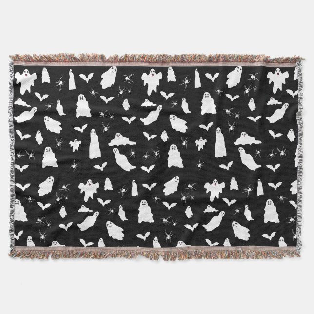 Cute Ghost, Bats & Spiders Halloween Pattern Throw Blanket (Front)