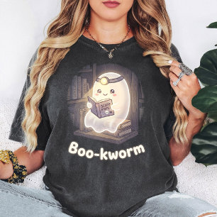 Cute Ghost Bookworm Reading Spooky Stories T-Shirt