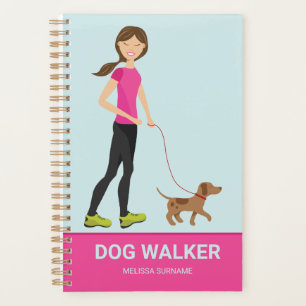 Cute Girl Et Un Chien Brown - Chien Walker