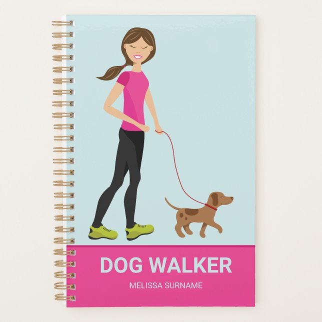 Cute Girl Et Un Chien Brown - Chien Walker (Devant)