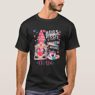Cute Gnome CNA Life Nurse Hugs Kisses Valentines D T-Shirt