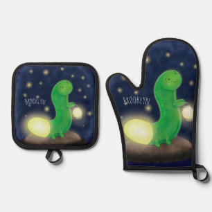 Cute green glow worm cartoon illustration oven mitt & pot holder set