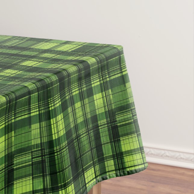 Cute green plaid pattern  tablecloth (In Situ)