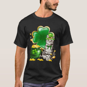 Cute Grey Tabby Cat Shamrock Irish Saint St Patric T-Shirt