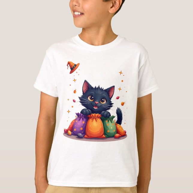 Cute halloween black kitten t-shirt (Front)