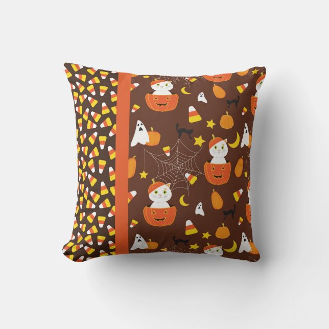 Cute Halloween Cat in Pumpkin Pattern Throw Pillow (Front)