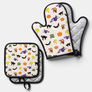 Cute Halloween ghosts witches doodle Pattern Oven Mitt & Pot Holder Set