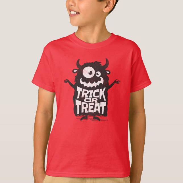 Cute Halloween monster T-Shirt (Front)