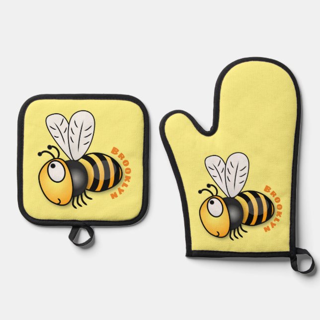 Cute happy bee cartoon illustration oven mitt & pot holder set (Front)
