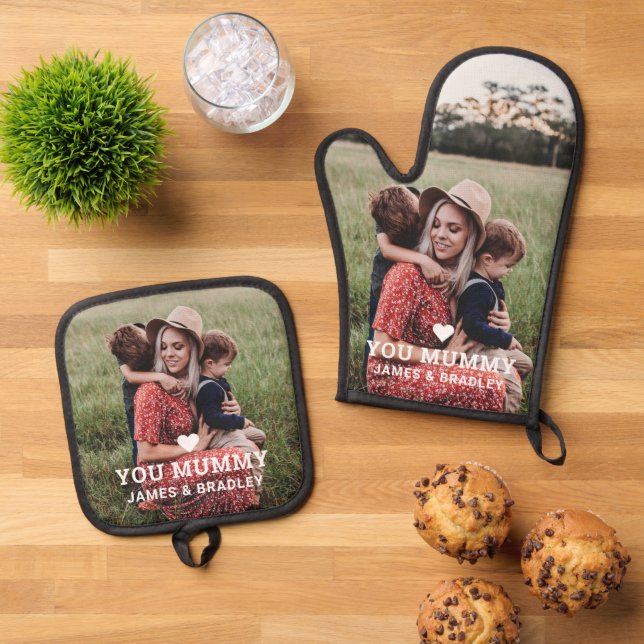 Cute HEART LOVE YOU MUMMY Photo Mother's Day Oven Mitt & Pot Holder Set (Top Down)