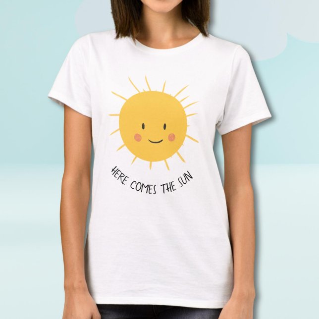 Cute Here Comes the Sun Mom to Be T-Shirt (Creator Uploaded)