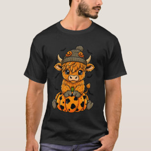 Cute Highland Cow Pumpkin Halloween Cow Lover T-Shirt
