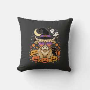 Cute Highland Cow Witch Halloween Pumpkin Party Throw Pillow