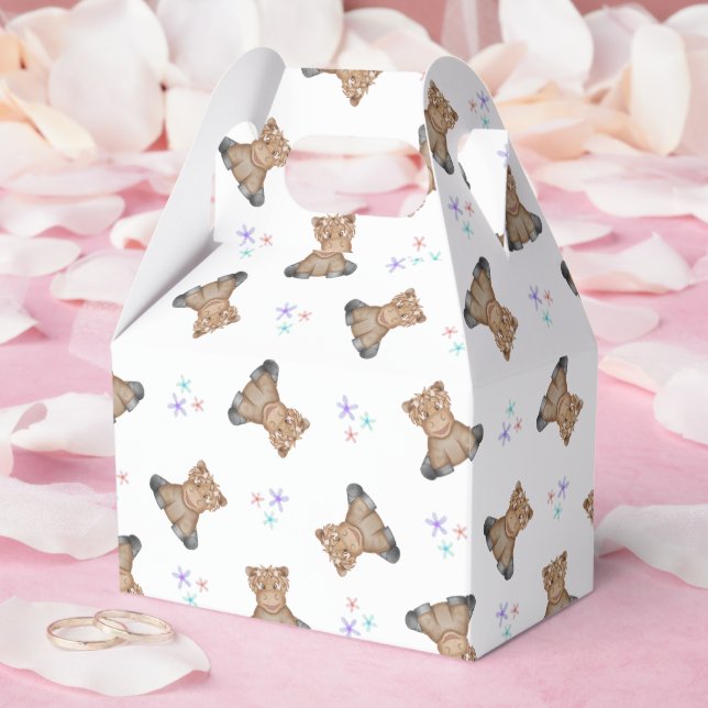 Cute Kids Highland Cow Barnyard Birthday Favor Box (Wedding)