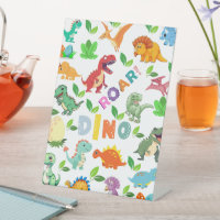 Cute Kinds of Dinosaurs Seamless