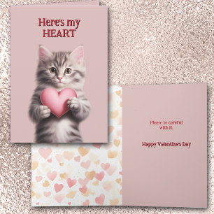 Cute Kitten avec carte coeur Valentine