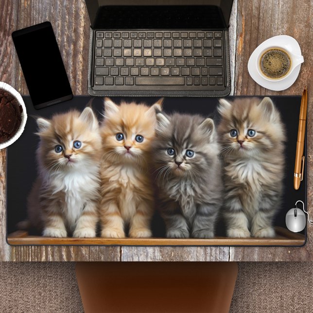 Cute Kittens Furry Purry Amis (A super cute desk mat featuring four kittens. Lovely to keep these heartwarming friends close.)