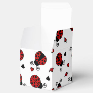 Cute Ladybug and Hearts Pattern Favor Box