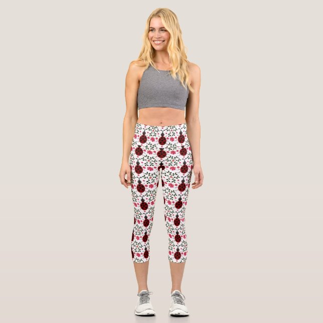 Cute Ladybug Floral Seamless Pattern   Capri Leggings (Front)