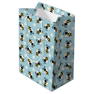 Cute little bees and daisy flowers pattern  medium gift bag