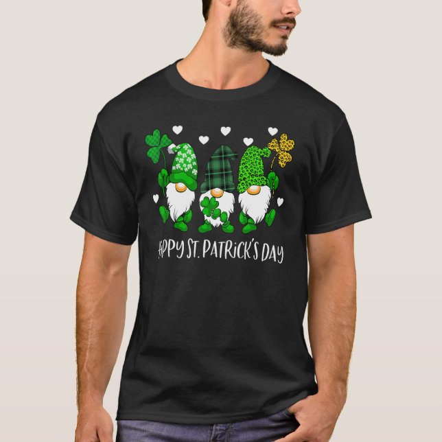 Cute Lucky Gnome Happy St Patricks Day Family Outf T-Shirt (Front)