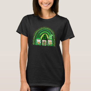 Cute Lucky Rainbow Gnome Happy St Patricks Day Fam T-Shirt