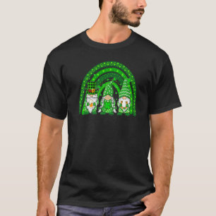 Cute Lucky Rainbow Gnome Happy St Patricks Day Fam T-Shirt