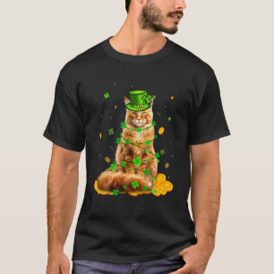 Cute Maine Coon Cat St Patricks Day Irish Shamrock T-Shirt