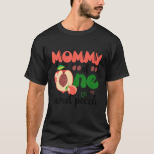 Cute Mommy Of One Sweet Peach 1St Birthday Party M T-Shirt