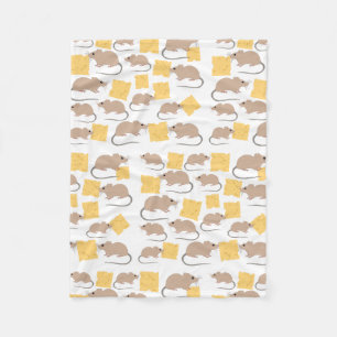 Cute Mouse Rodent Eating Cheese Pattern Fleece Blanket