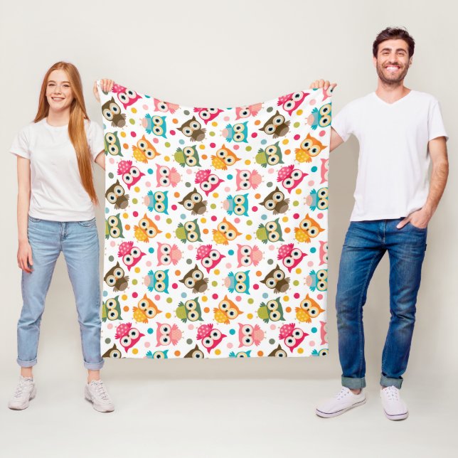 Cute multicolor owl pattern fleece blanket (In Situ)