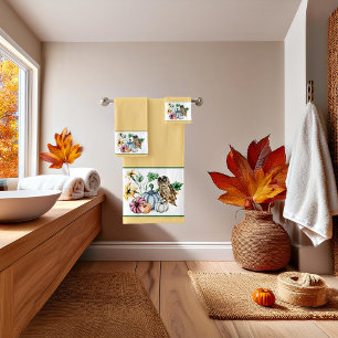 Cute Owl and fall pumpkins Bath Towel Set
