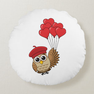 Cute Owl Flying with Heart Balloons Round Pillow