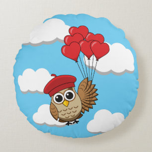 Cute Owl Flying with Heart Balloons Round Pillow