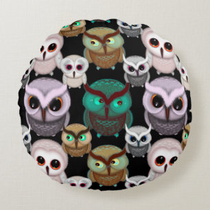 Cute Owl Illustrations Pattern Round Pillow