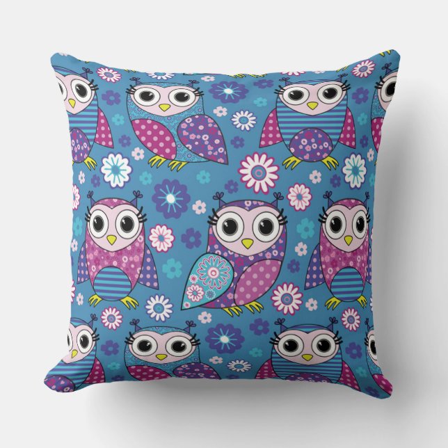 Cute Owls And Flowers Throw Pillow (Front)