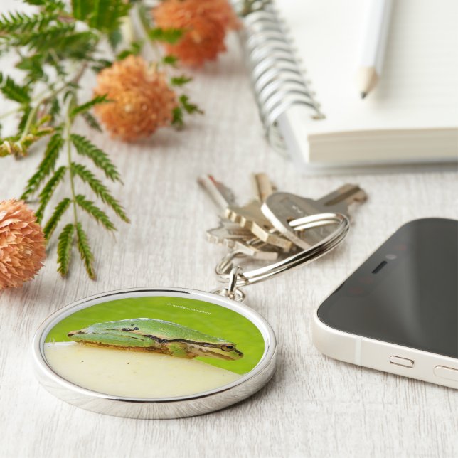 Cute Pacific Tree Frog on Summer Squash Keychain (Side)