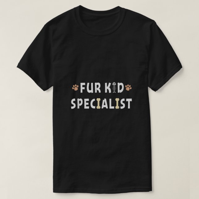 Cute Pet Sitter Doggy Daycare Dog Walker Cat Nanny T-Shirt (Design Front)