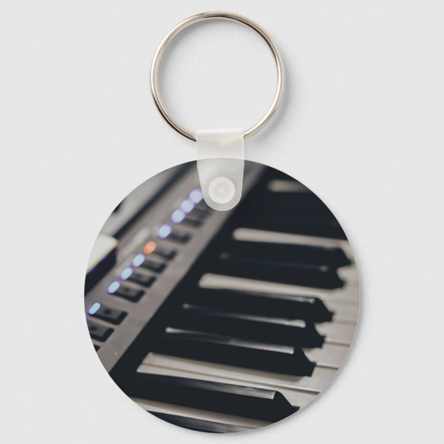 Cute Piano Design Keychain (Front)