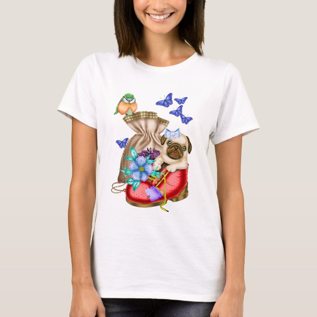 Cute Pug in a Old Boot. T-shirt (Front)