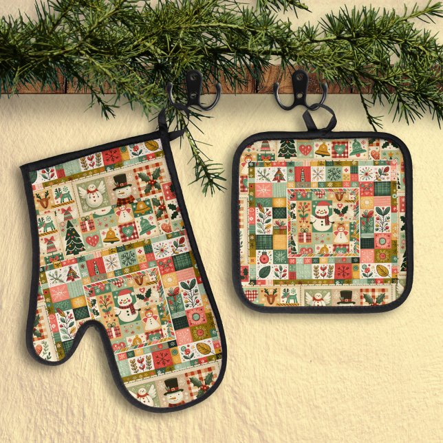Cute Quilt Patchwork Christmas Oven Mitt & Pot Holder Set (Oven mitt and pot holder set featuring a retro quilt or patchwork design with a Christmas theme)
