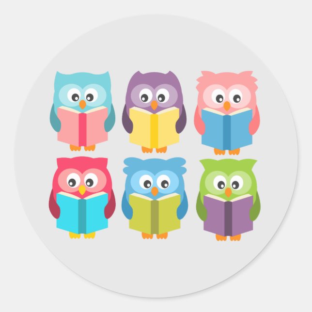 Cute reading owls classic round sticker (Front)