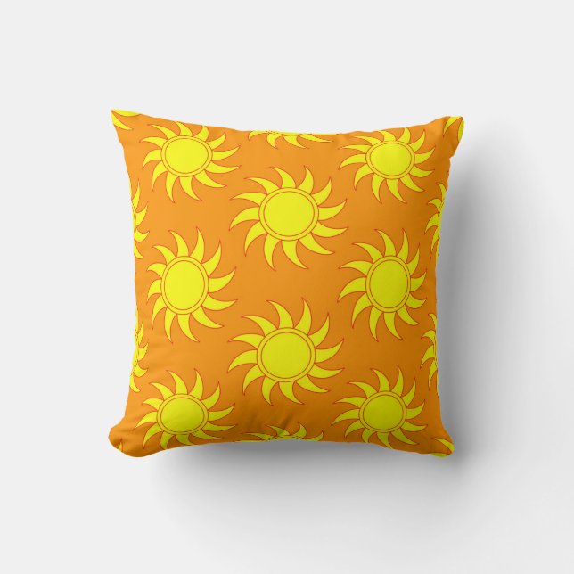 Cute seamless pattern of sun. Doodle hand drawn st Throw Pillow (Front)