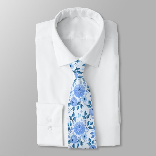 cute Seamless pattern with flowers and leaves on b Tie (Tied)
