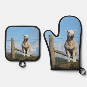 CUTE SHEEP OVEN MITT & POT HOLDER SET