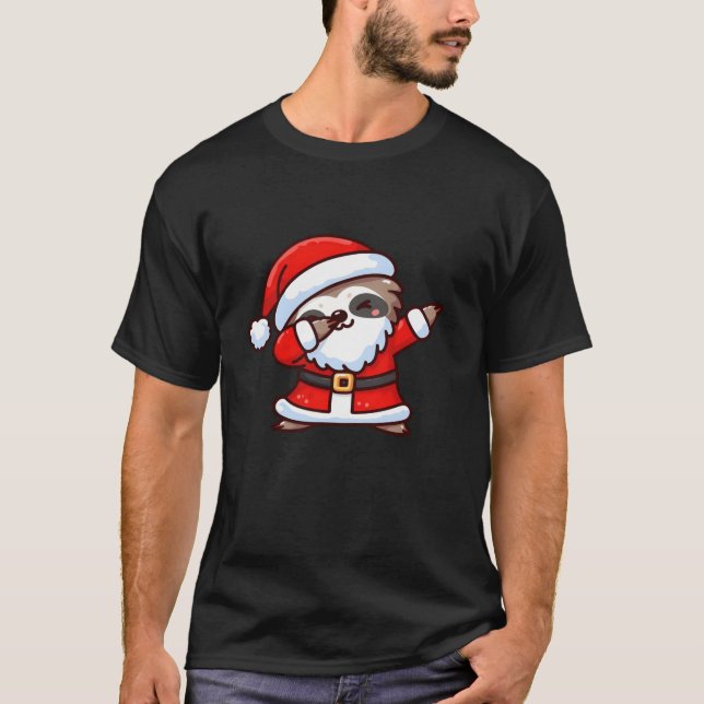 Cute Sloth Santa Claus Dabbing Funny Kids Christma T-Shirt (Front)