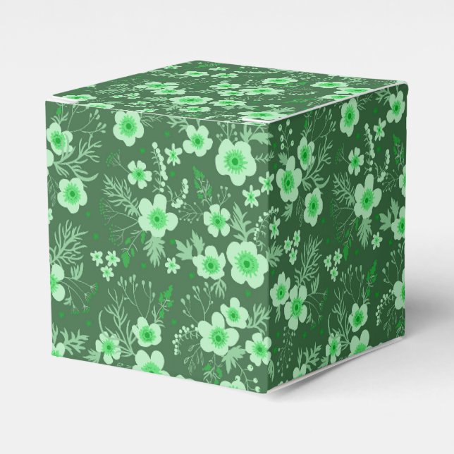 Cute small green floral summer pattern favor box (Front Side)