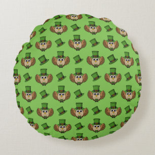 Cute St Patrick's Day Owl Cartoon Round Pillow